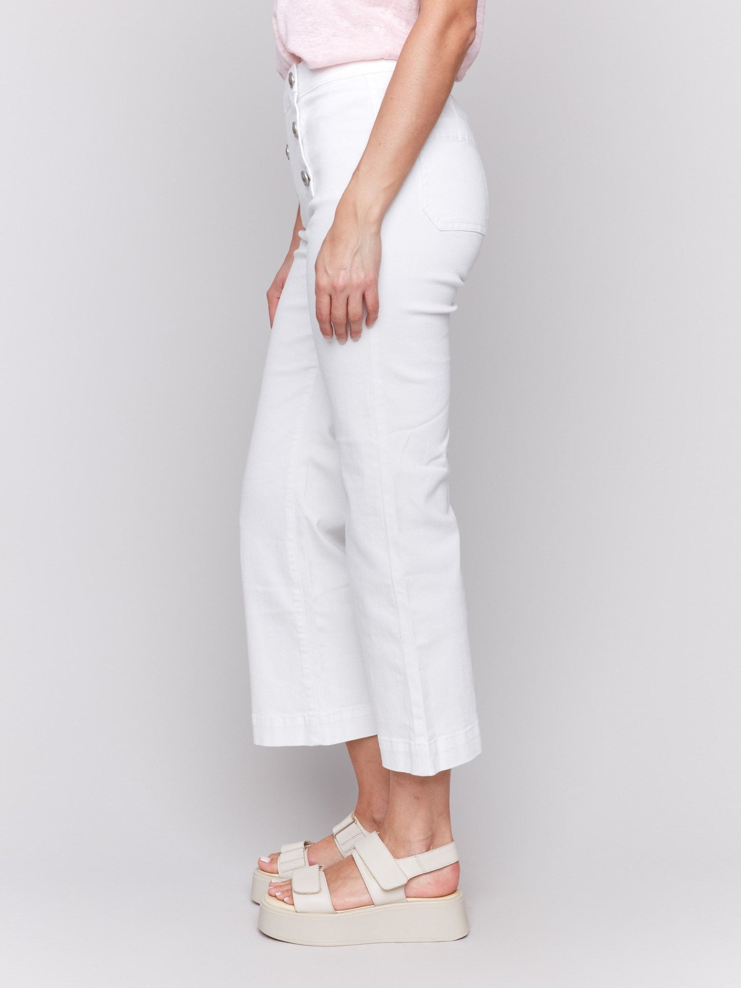 Cropped Pull-On Flare Jeans with Front Buttons - White