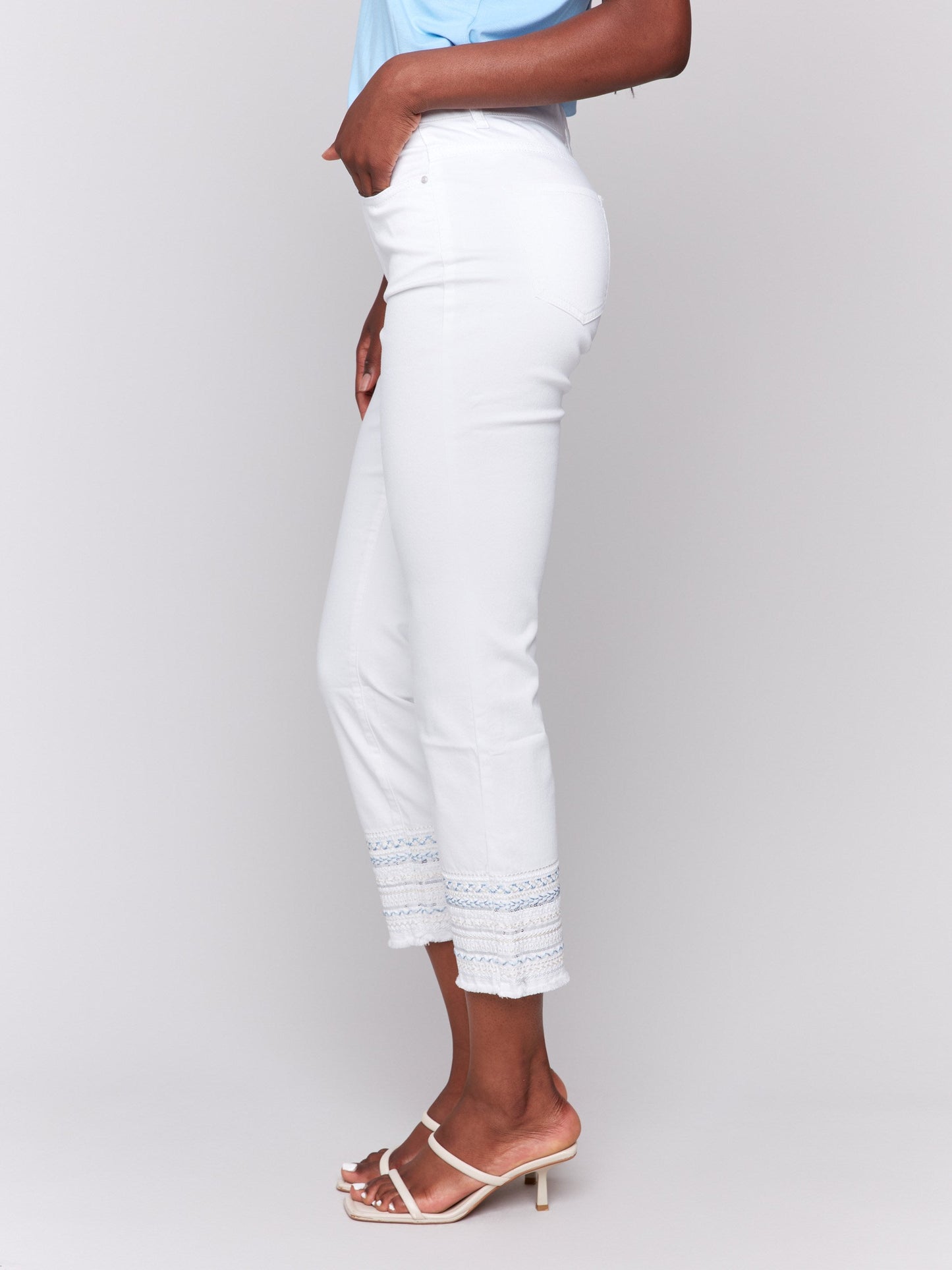 Embroidered Hem Jeans - White